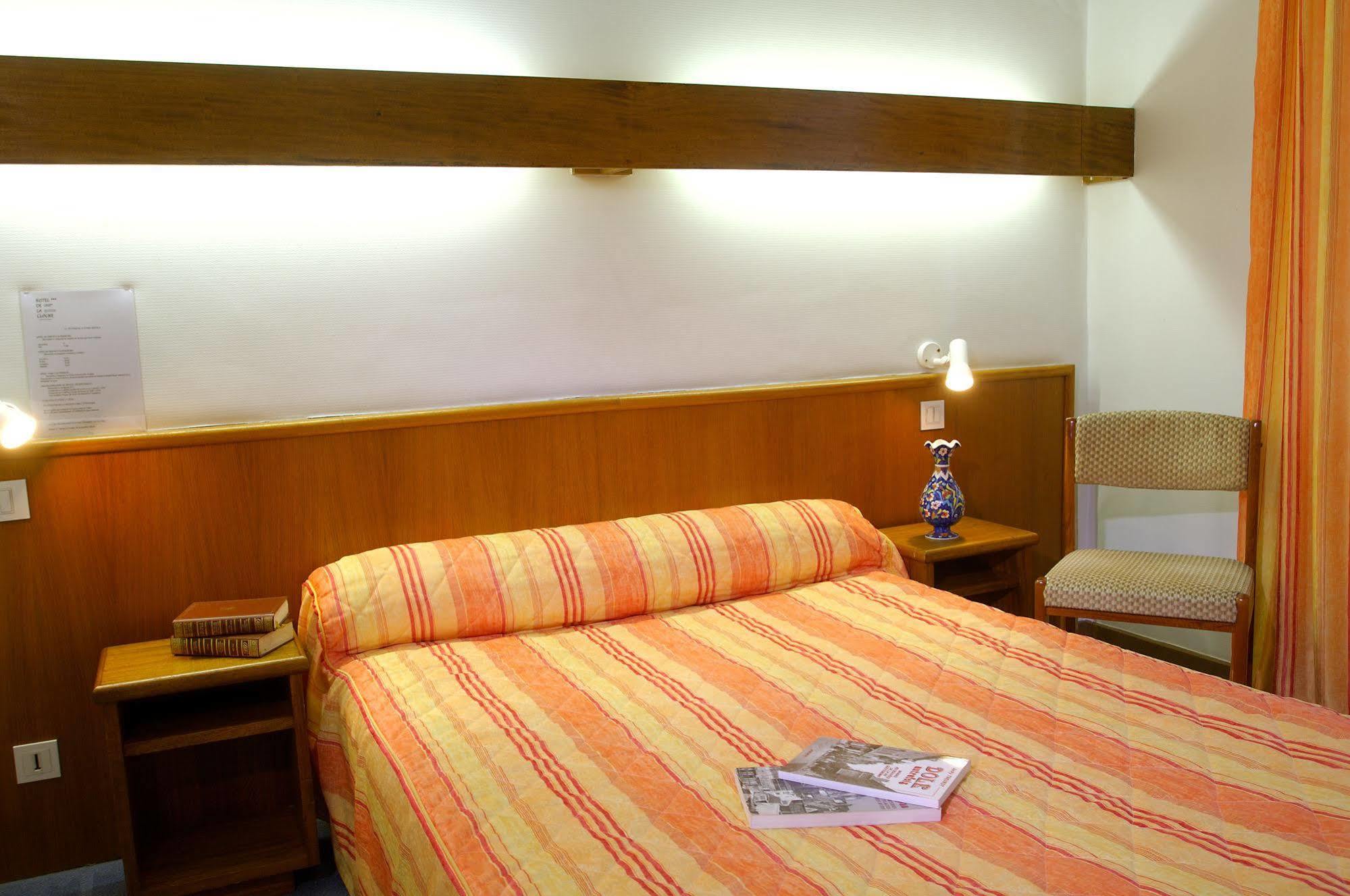 Hotel De La Cloche Dole Ngoại thất bức ảnh