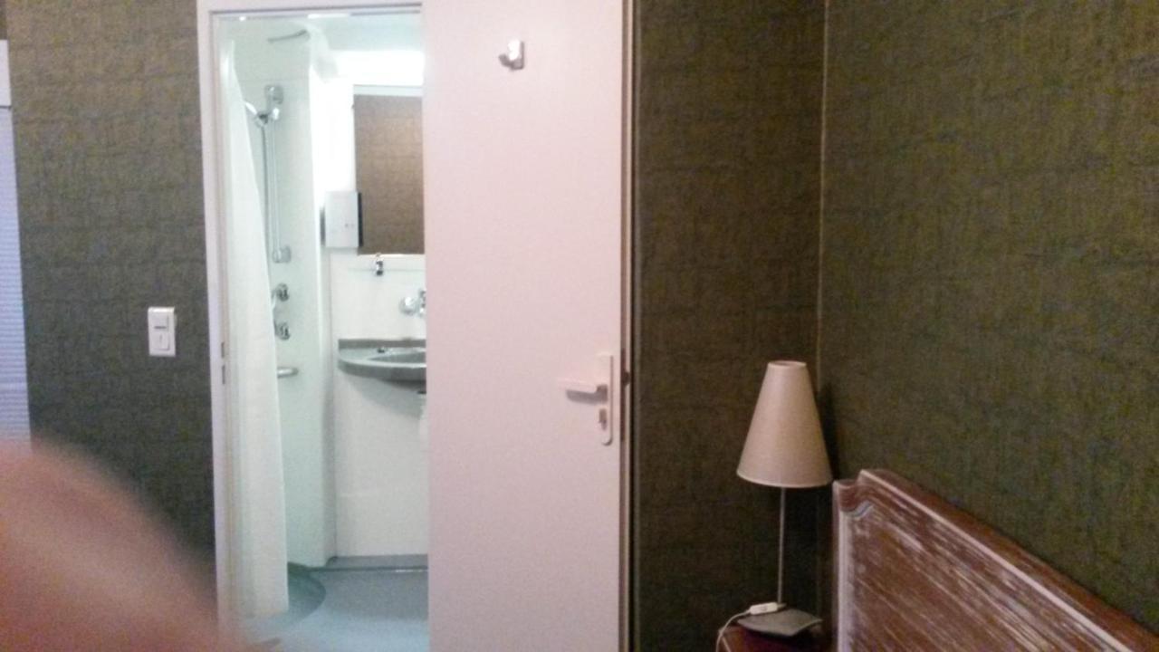 Hotel De La Cloche Dole Ngoại thất bức ảnh